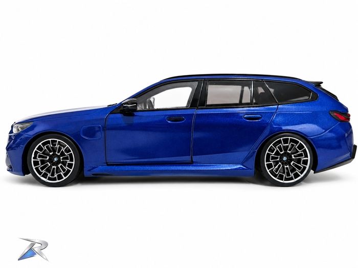 1:18 BMW M5 Touring (G99)