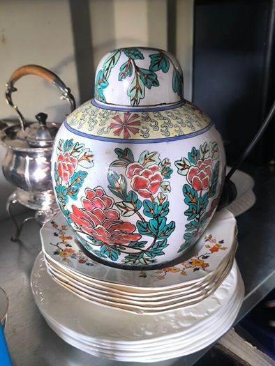 Retro, vintage, antiques - Lusk