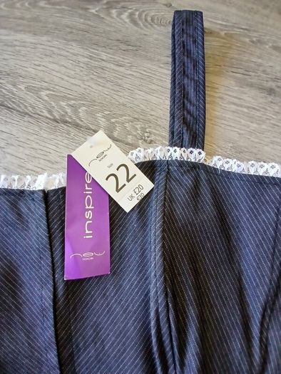 New look corset style top size 22