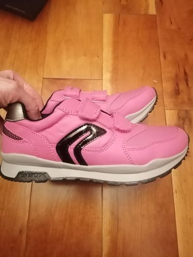 Girls "Geox" trainers, BRAND NEW IN BOX
