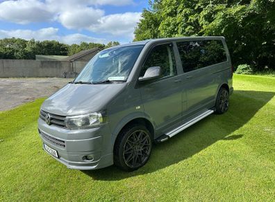 2013 Volkswagen Caravelle 2.0 diesel Automatic 9 seater