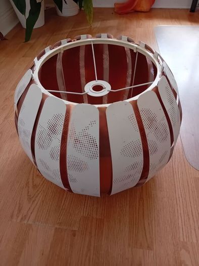 Large ceiling lamp