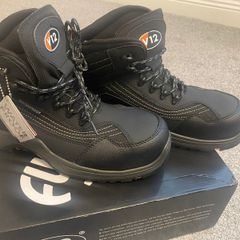 V12 Caiman Waterproof Hiker