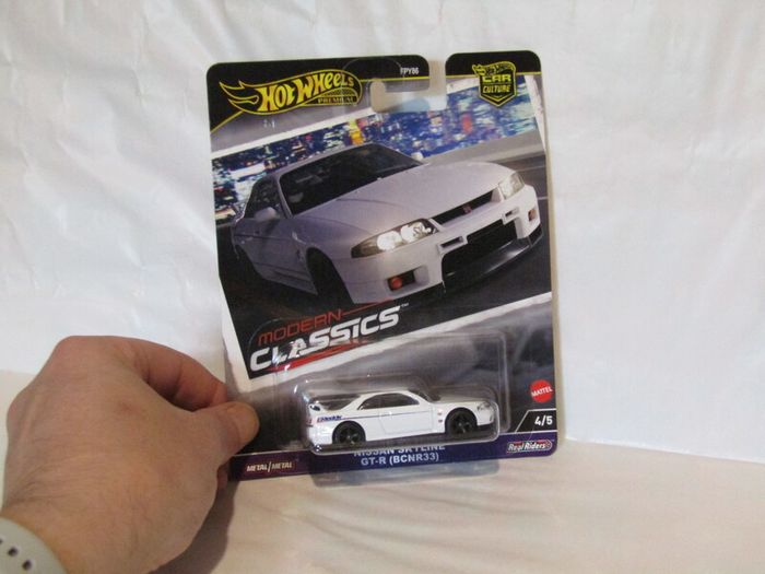 Hot Wheels Premium Car Culture Modern Classics Nissan Skyline GT-R Brand New Sealed