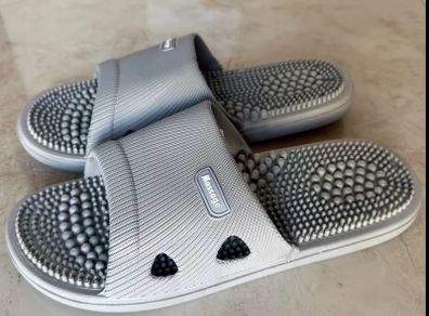 Accupuncture slippers