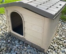 dog kennel