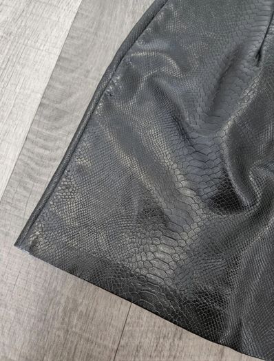 Croc Effect Faux Leather Mini Skirt  New Look  UK 12