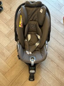 CYBEX Cloud T i-Size 360 Rotating Infant Car Seat & Base Bundle