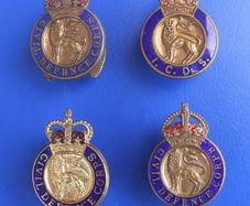 Civil Defence Corps & ICDS (Cold War era) - 4 x civil defence volunteer badge (1940s - 1960s)