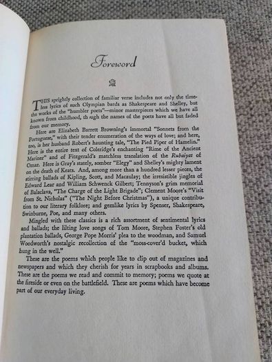 Treasury of Poems 1949 hardback 400 pages in very good condition with signs of wear on the cover see photos FREE STANDARD POSTAGE INCLUDED