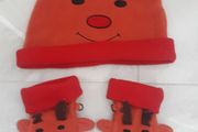Christmas reindeer hat and glove set