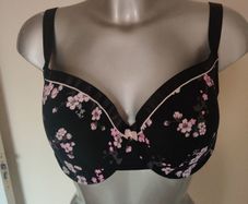 Janina curved black floral padded underwired bra size UK40C EU90C Perfect condition Postage included