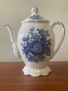 Mason "Ascot in Oak/Hanging Basket" Vintage Coffee/Teapot