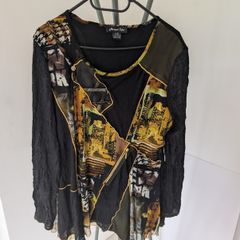 Graphic / Mesh asymmetrical top