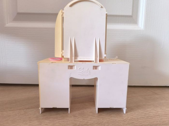 Vintage Sindy Doll Dressing Table Vanity Unit Triple Mirror Drawers Original Pedigree Furniture