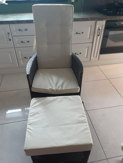 Rathwood reclining garden chairwith cushion, large footstool with cushion