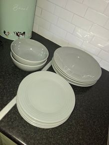 Dinner set