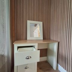 Dressing Table And Mirror Set