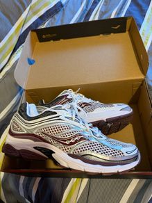 saucony
