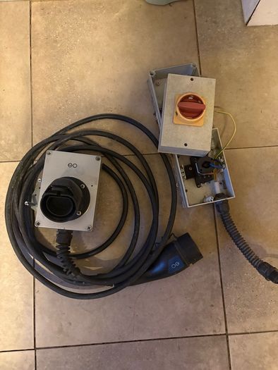 EO mini charger