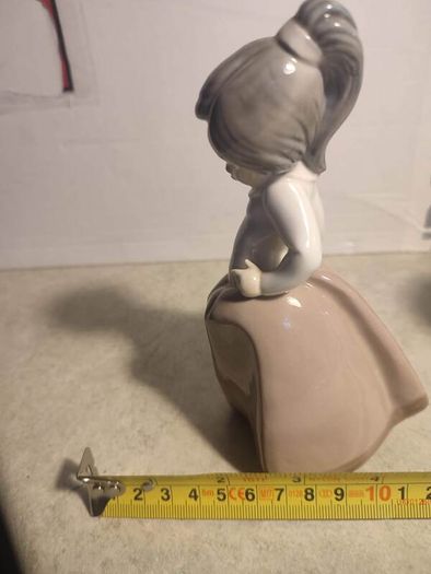 Lladro Nao Young Girl Porcelain Figurine in Tan Dress