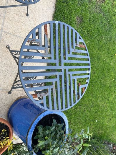 free table and chairs