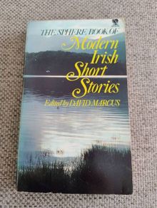 Modern Irish Short Stories 1972 paperback in good used condition FREE STANDARD POSTAGE INCLUDED