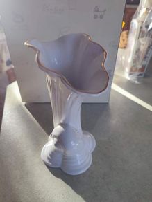 Large Vintage Royal Winton White Cornucopia Shell Ceramic Vase 18 cm.