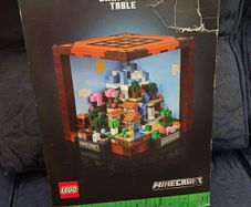 Lego Minecraft 21265 crafting table