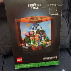 Lego Minecraft 21265 crafting table