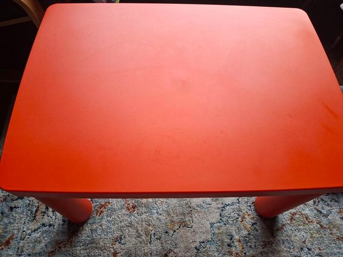 Mammut Childrens chair and table