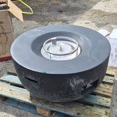 Gass fire pit. Happy cocooning
