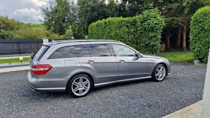 Mercedes-Benz E-Class 2011