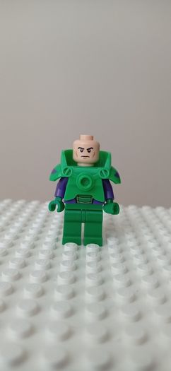 Lego Super Heroes minifigure