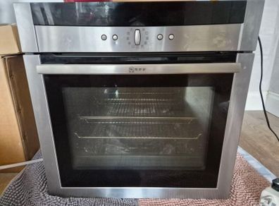 Neff Single Oven Nearly new condition