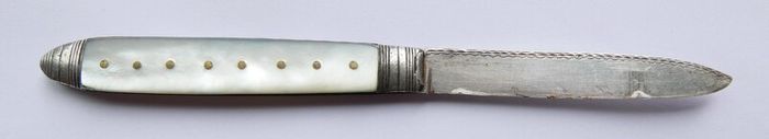 Antique Sterling Silver and Mother of Pearl Knife 1820s. 20,7g