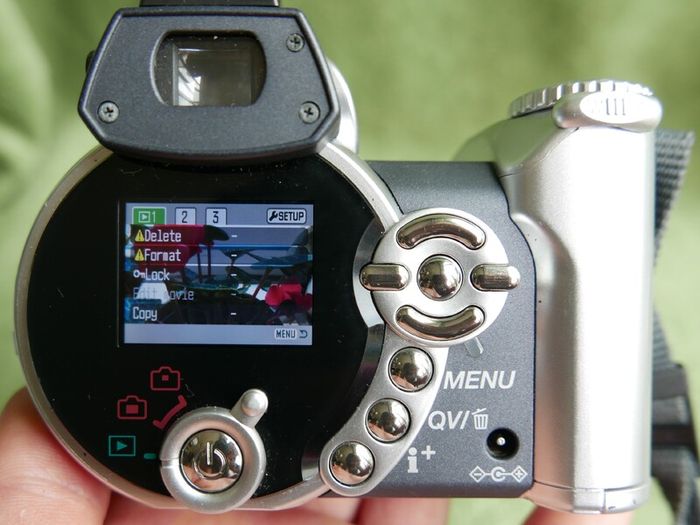 Konica Minolta Dimage Z2 4MP Digital Bridge Camera Working Tested