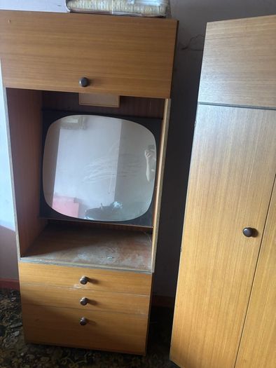Wardrobes / Cabinets