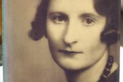 Molly Kean: Centenary Essays.