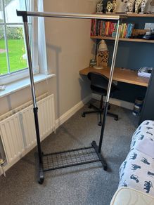 clothes rail