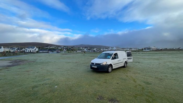Cosy Volkswagen Caddy Maxi Camper
