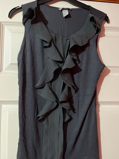 H & M Top size 10