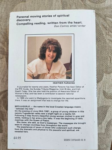 A Light Between The Hills. By Heather Parsons. Illustrated By Don Conroy.a First Edition Paperback In Good Condition   See Photos For Same.