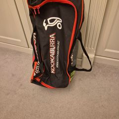 Kookaburra wheelie sports holdall