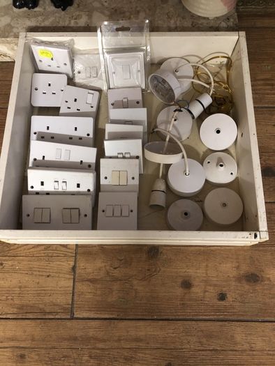 Electoral sockets