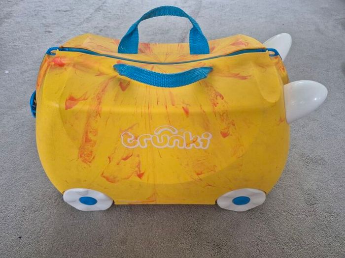 child ride on "Tunki"  suitcase