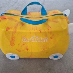 child ride on "Tunki"  suitcase
