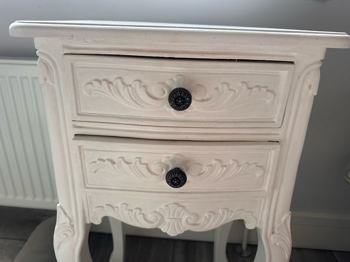 French Style 2 Drawer dresser