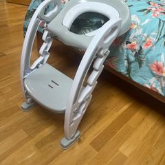 Babylo Toilet Seat and steps