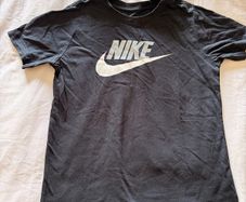Nike T Shirt
